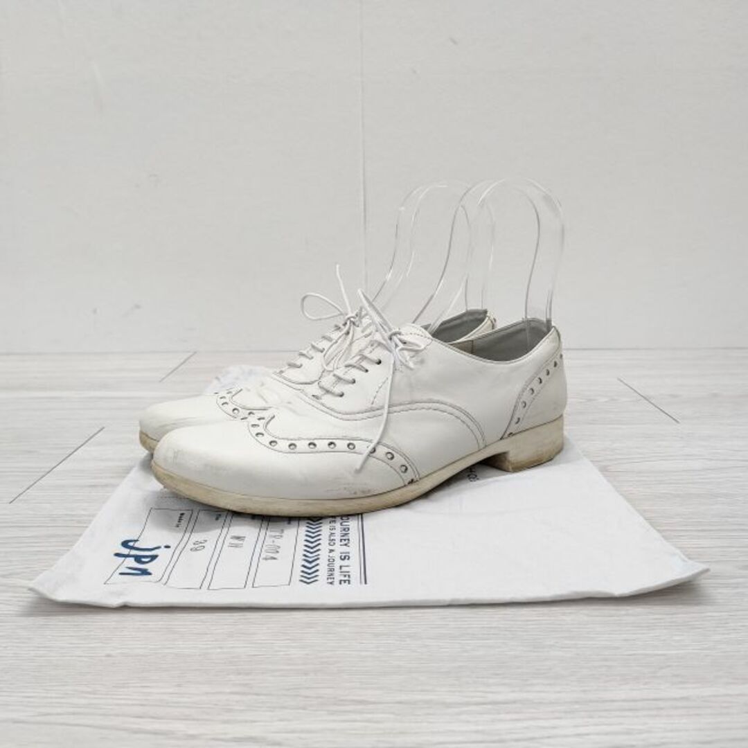 chausser(ショセ)のTRAVEL SHOES by chausser ウイングチップ レザー マニッシュシューズ TR-004 39 シューズ・靴 ホワイト レディース ショセ【中古】4-0318G◎ レディースの靴/シューズ(その他)の商品写真