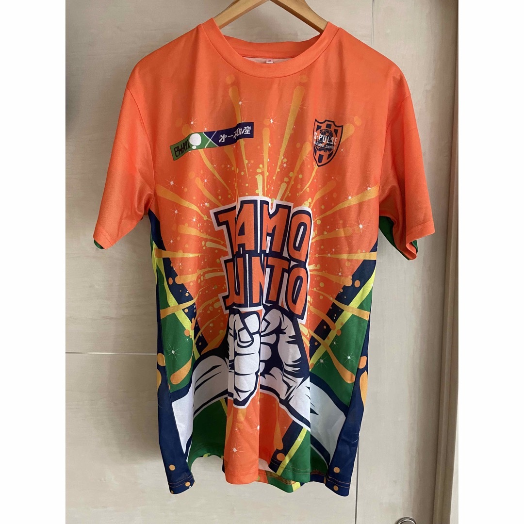 清水エスパルス　Tシャツ2枚 スポーツ/アウトドアのサッカー/フットサル(記念品/関連グッズ)の商品写真