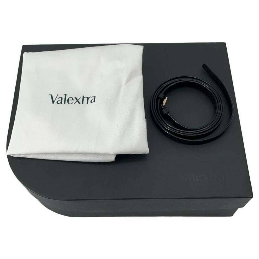 Valextra(ヴァレクストラ)のヴァレクストラ ボディバッグ イジィデ ベルト SGES0061028 Valextra 2wayショルダー ミニバッグ 黒 レディースのバッグ(ボディバッグ/ウエストポーチ)の商品写真