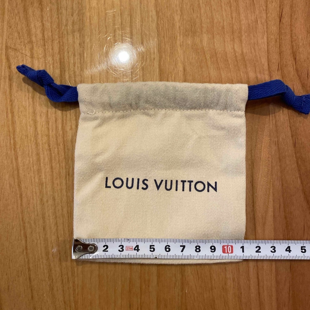 LOUIS VUITTON(ルイヴィトン)のルイヴィトン 巾着 レディースのファッション小物(ポーチ)の商品写真