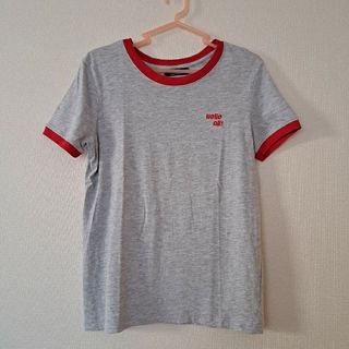 ベルシュカ(Bershka)のBershka　ベルシュカ　レディースTシャツ(M)　トップス　(小さな穴あり)(Tシャツ(半袖/袖なし))