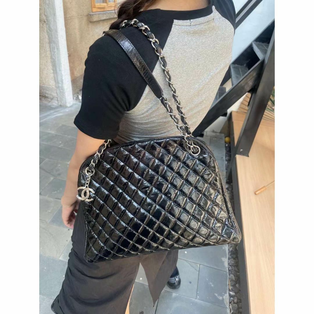 CHANEL シャネル ショルダーバッグ ヴィンテージ ボーリング CHANEL シャネル ショルダーバッグ ヴィンテージ ボーリング