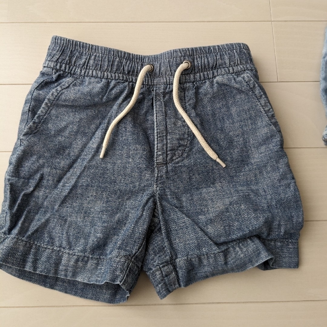 babyGAP(ベビーギャップ)の☆GAPbabyデニムハーフパンツ2枚セット☆90cm キッズ/ベビー/マタニティのキッズ服男の子用(90cm~)(パンツ/スパッツ)の商品写真