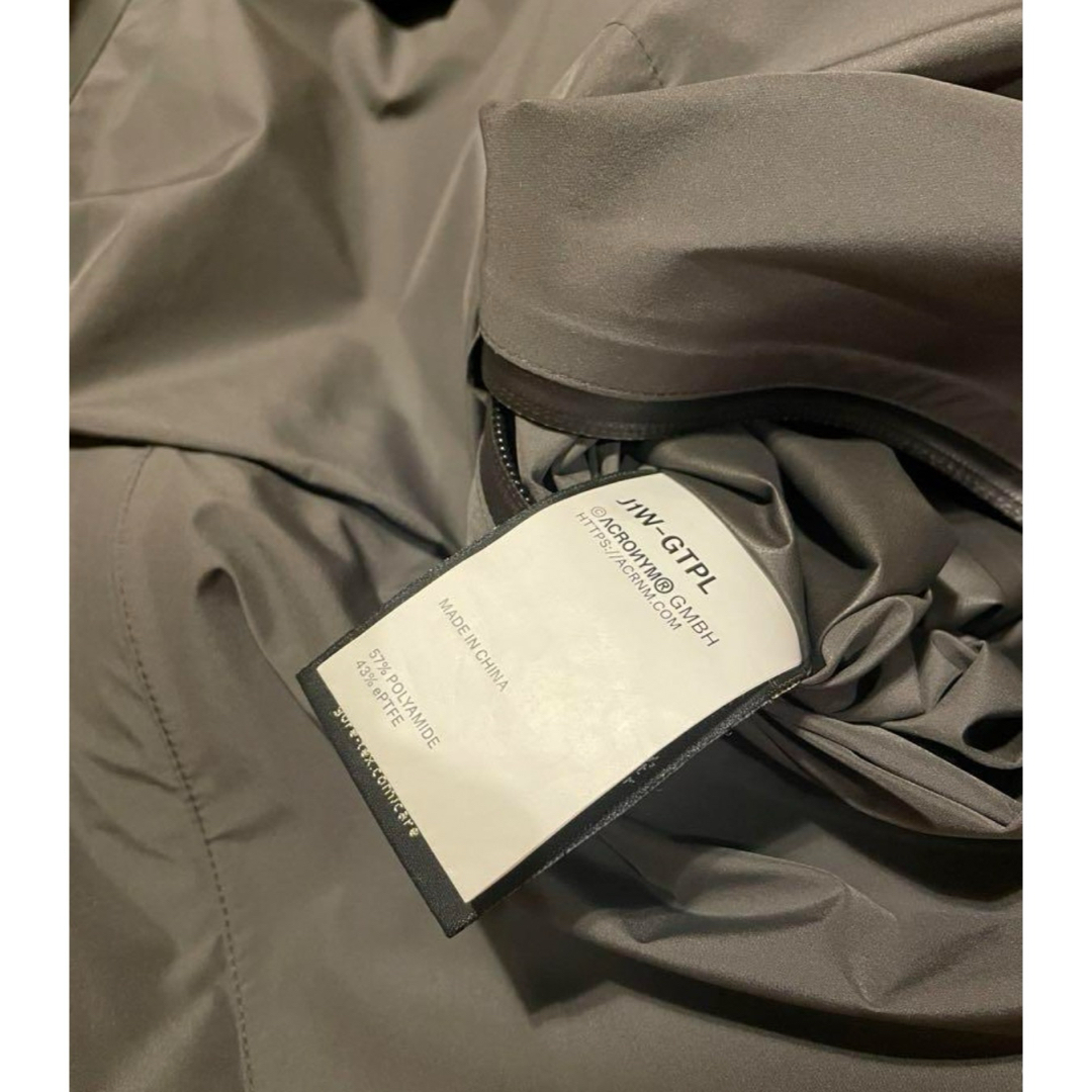 ACRONYM/J1W-GTPL/アクロニウム　グレー メンズのジャケット/アウター(マウンテンパーカー)の商品写真