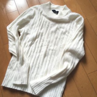 ジャスグリッティー(JUSGLITTY)のジャスグリッティJUSGLITTY 白ニット美品アプワイザーリッシェ(ニット/セーター)