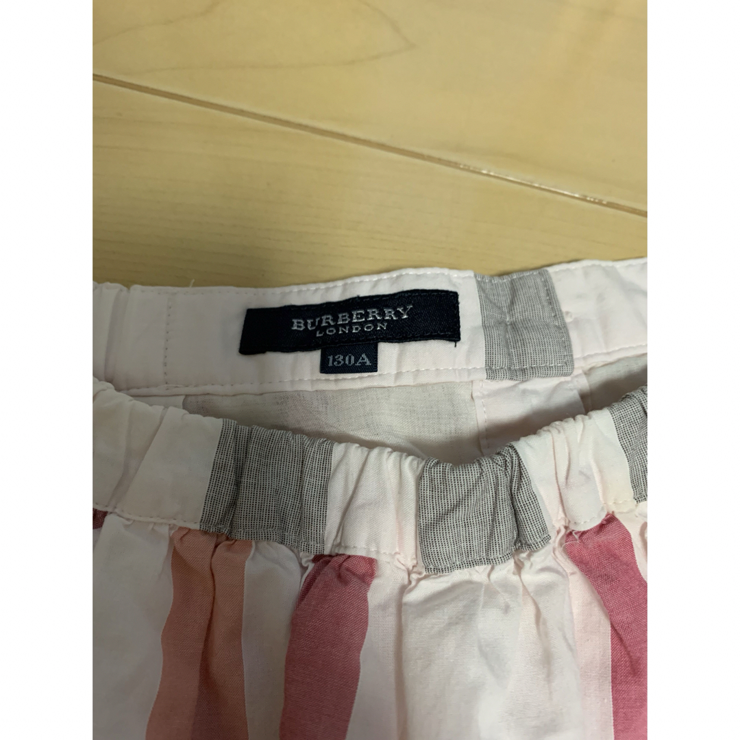 BURBERRY(バーバリー)のバーバリー　スカート　120 130 キッズ/ベビー/マタニティのキッズ服女の子用(90cm~)(スカート)の商品写真