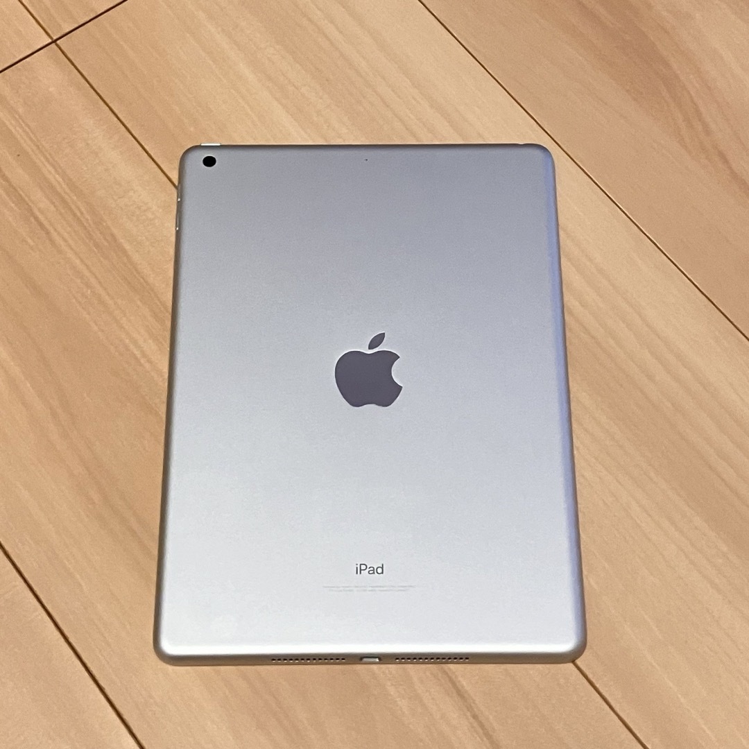 iPad(アイパッド)のiPad 第5世代 Wi-Fi スマホ/家電/カメラのPC/タブレット(タブレット)の商品写真