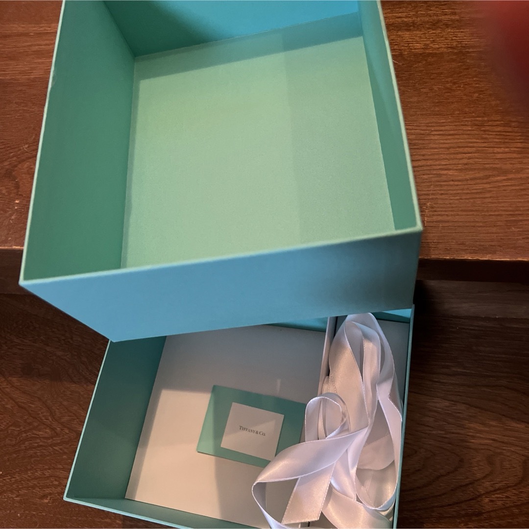 Tiffany & Co. - ティファニー 大きめ 空箱 美品 中外製薬の通販 Tiffany & Co. - ティファニー 大きめ 空箱 美品 中外製薬の通販