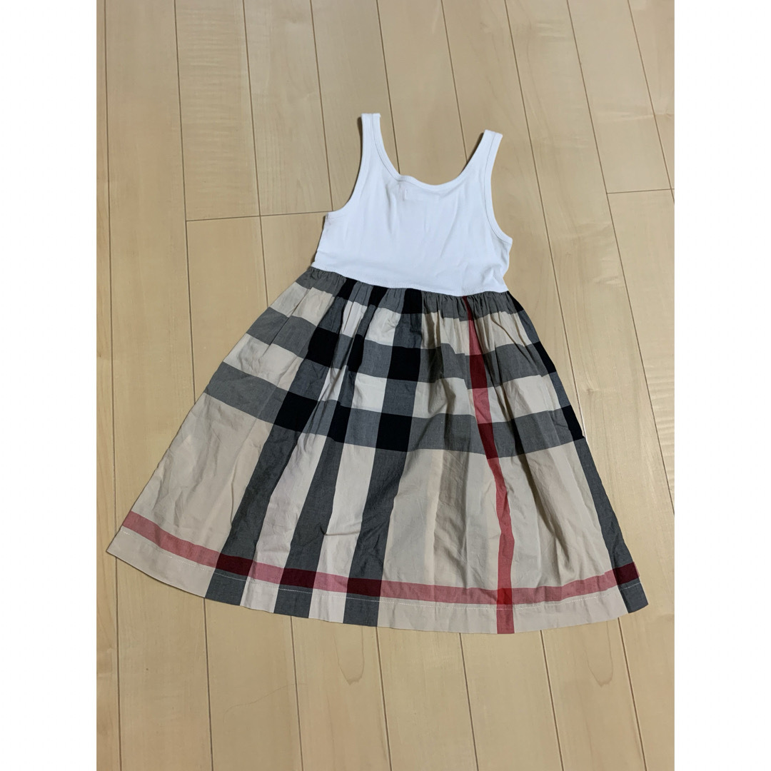 BURBERRY(バーバリー)のバーバリー　ワンピース　130 140 キッズ/ベビー/マタニティのキッズ服女の子用(90cm~)(ワンピース)の商品写真