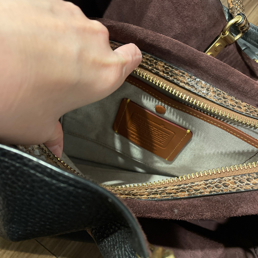 COACH(コーチ)のCOACH コーチ x ジャン＝ミシェル・バスキア コレクション レディースのバッグ(ショルダーバッグ)の商品写真