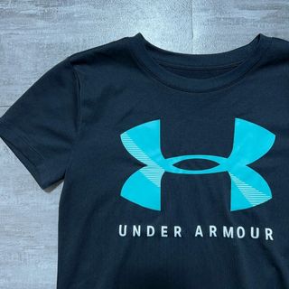 アンダーアーマー(UNDER ARMOUR)の美品 UNDER ARMOUR アンダーアーマー Tシャツ ヒートギア S 黒(Tシャツ/カットソー(半袖/袖なし))