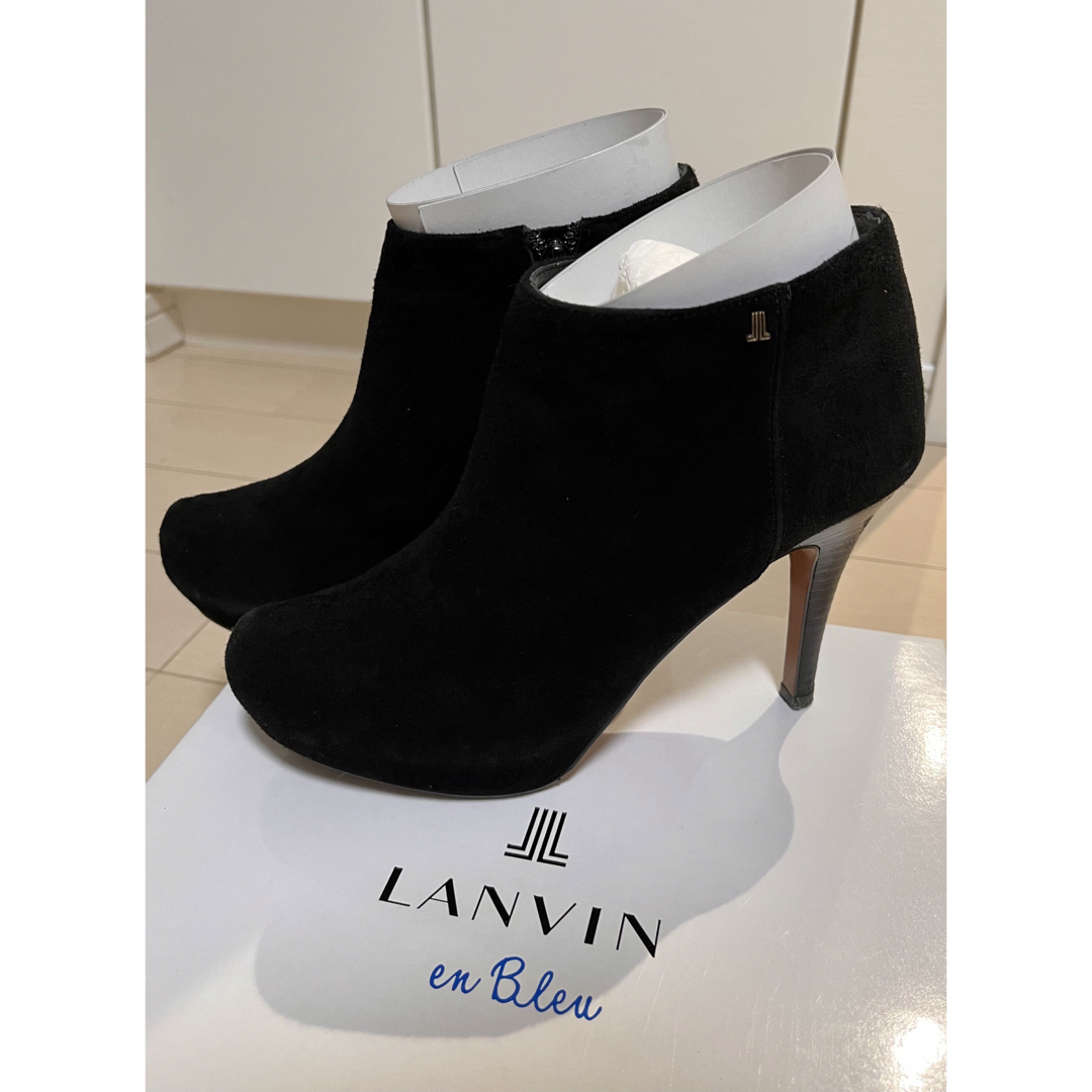 LANVIN en Bleu(ランバンオンブルー)のLANVIN en Bleu ランバンオンブルー　スエード　ブーツ　23.5 レディースの靴/シューズ(ブーティ)の商品写真