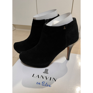 ランバンオンブルー(LANVIN en Bleu)のLANVIN en Bleu ランバンオンブルー　スエード　ブーツ　23.5(ブーティ)