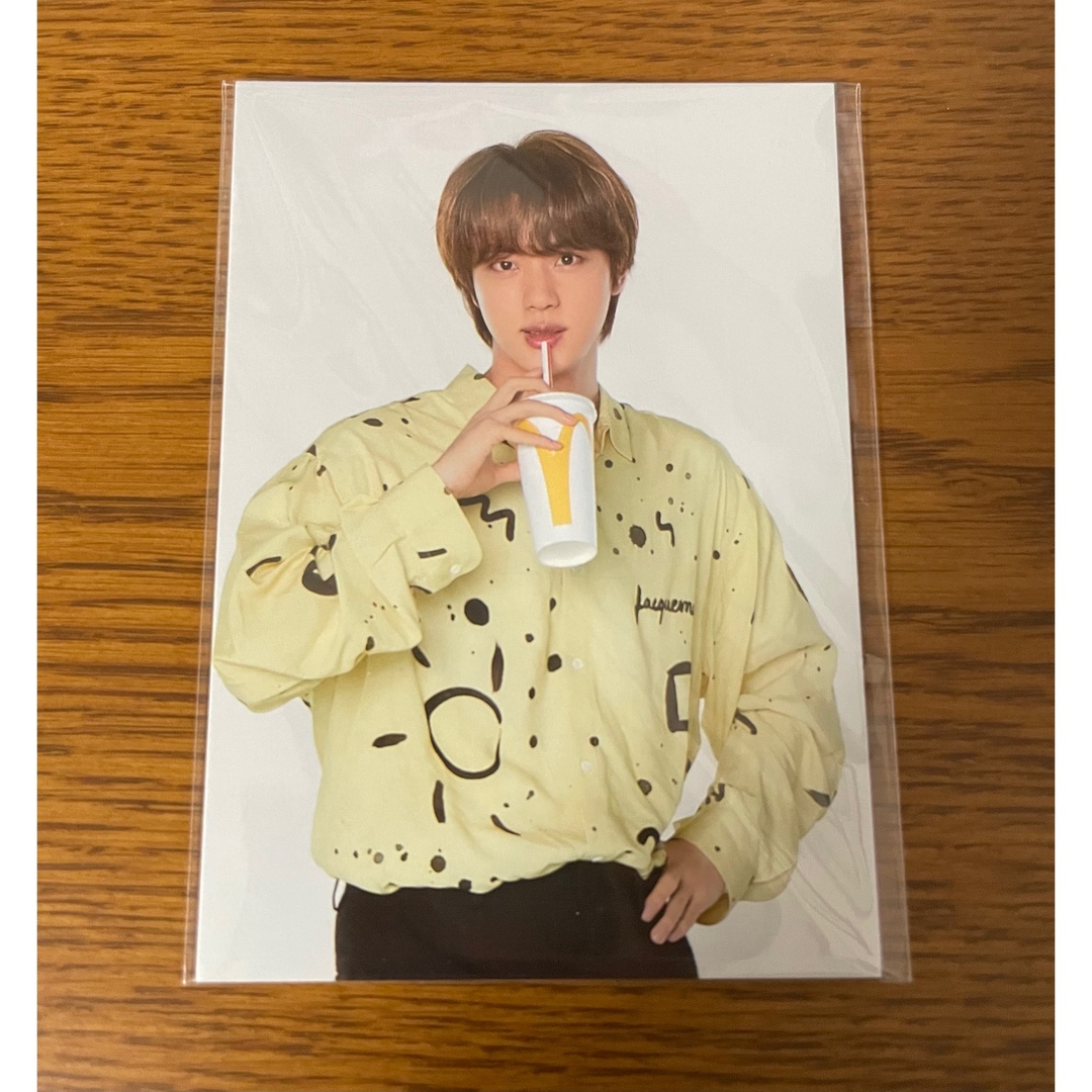 防弾少年団(BTS)(ボウダンショウネンダン)のBTS JIN フォトカード エンタメ/ホビーのCD(K-POP/アジア)の商品写真