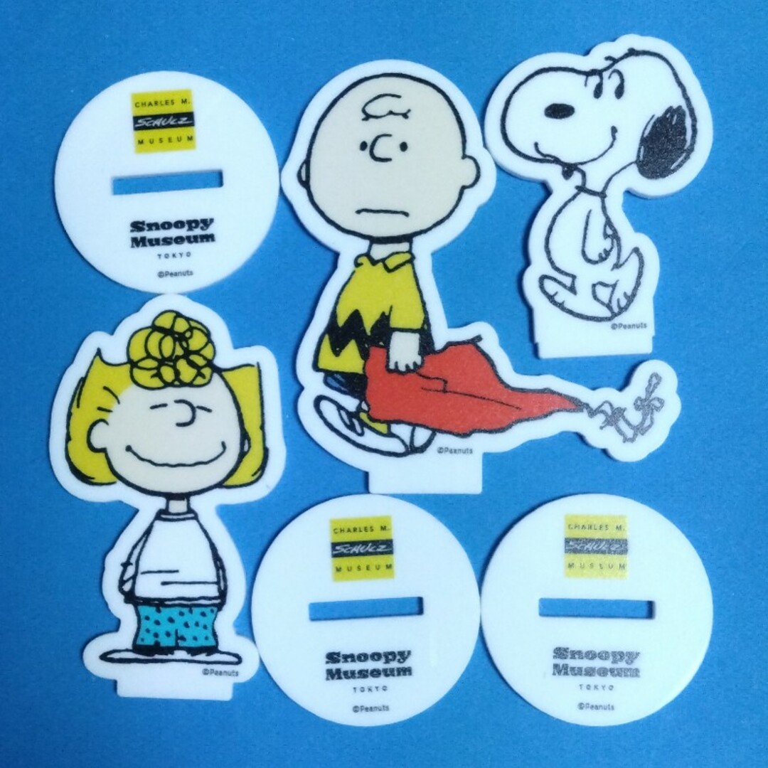 PEANUTS(ピーナッツ)のチャーリーブラウン　サリー　スタンディングオーナメント　スヌーピーミュージアム エンタメ/ホビーのおもちゃ/ぬいぐるみ(キャラクターグッズ)の商品写真