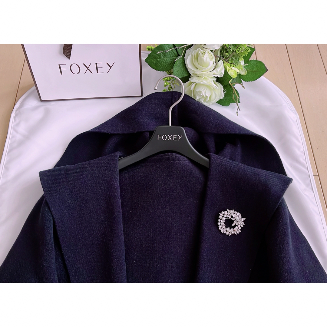 FOXEY(フォクシー)のFOXEY  17万カシミヤフーデイカーディガンFREE 極美品　Rene レディースのトップス(カーディガン)の商品写真