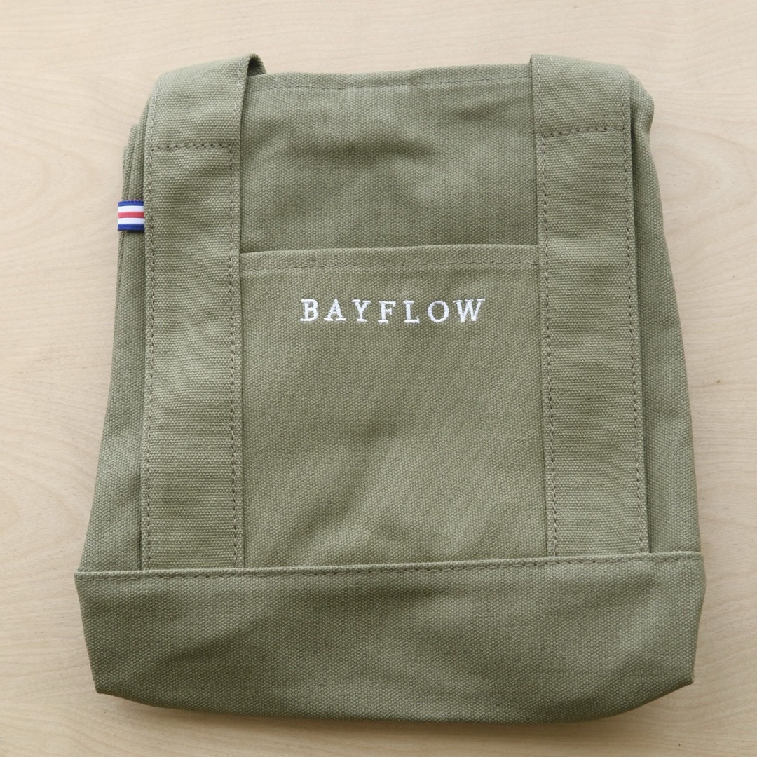 BAYFLOW(ベイフロー)のBAYFLOW 収納5ポケット 底板つき 自立 ロゴトート KHAKI レディースのバッグ(トートバッグ)の商品写真
