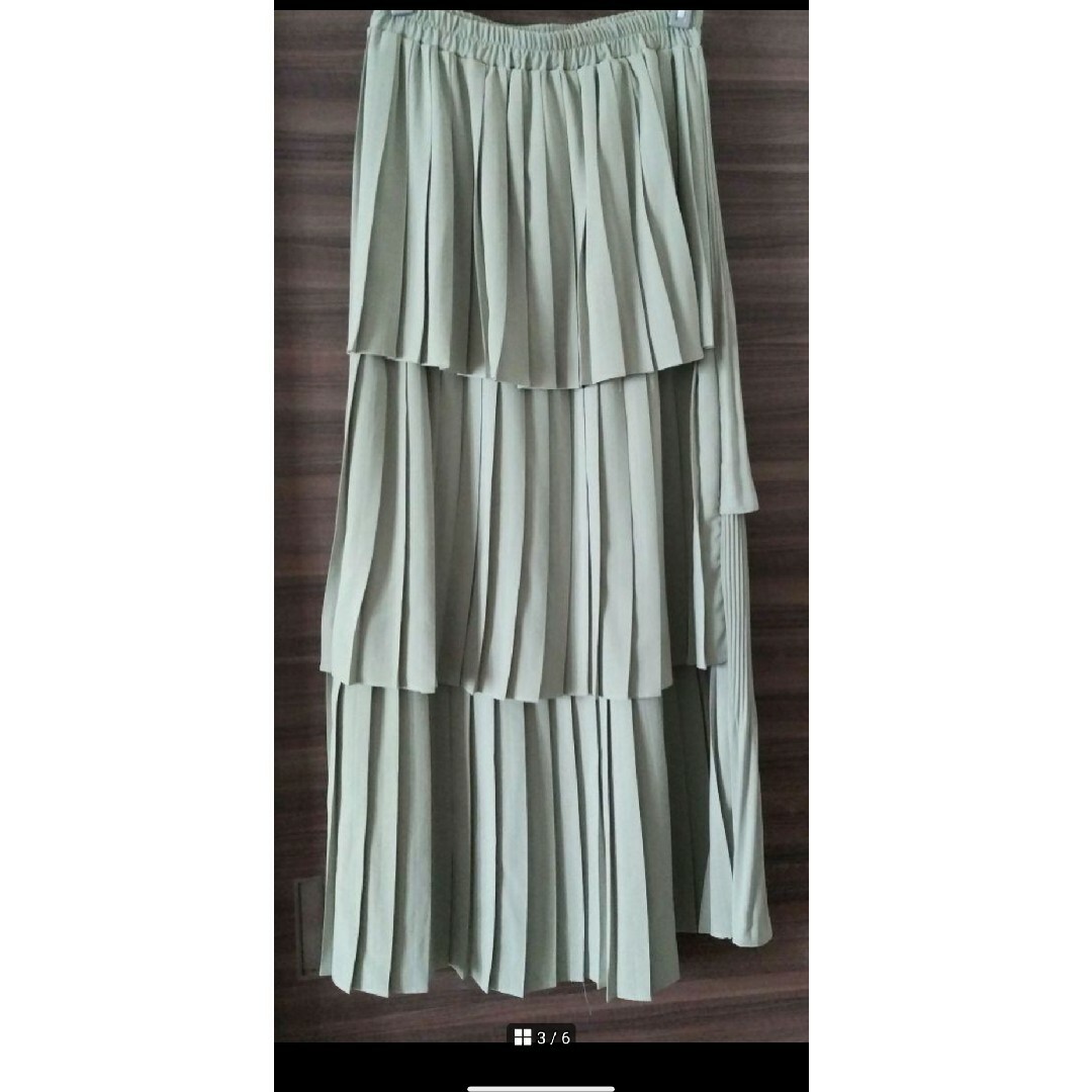 archives(アルシーヴ)のarchivesアルシーヴ　プリーツティアードスカート　グリーン　Fサイズ レディースのスカート(ロングスカート)の商品写真