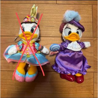 ディズニー(Disney)の東京ディズニーリゾート　デイジー　ぬいぐるみバッジ(キャラクターグッズ)