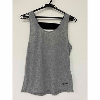 ナイキ(NIKE)の【NIKE】ナイキ　ワークアウト　トップス　ウェア(トレーニング用品)