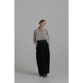 トゥデイフル(TODAYFUL)のlouren / blocking over shirt ベージュF(シャツ/ブラウス(長袖/七分))