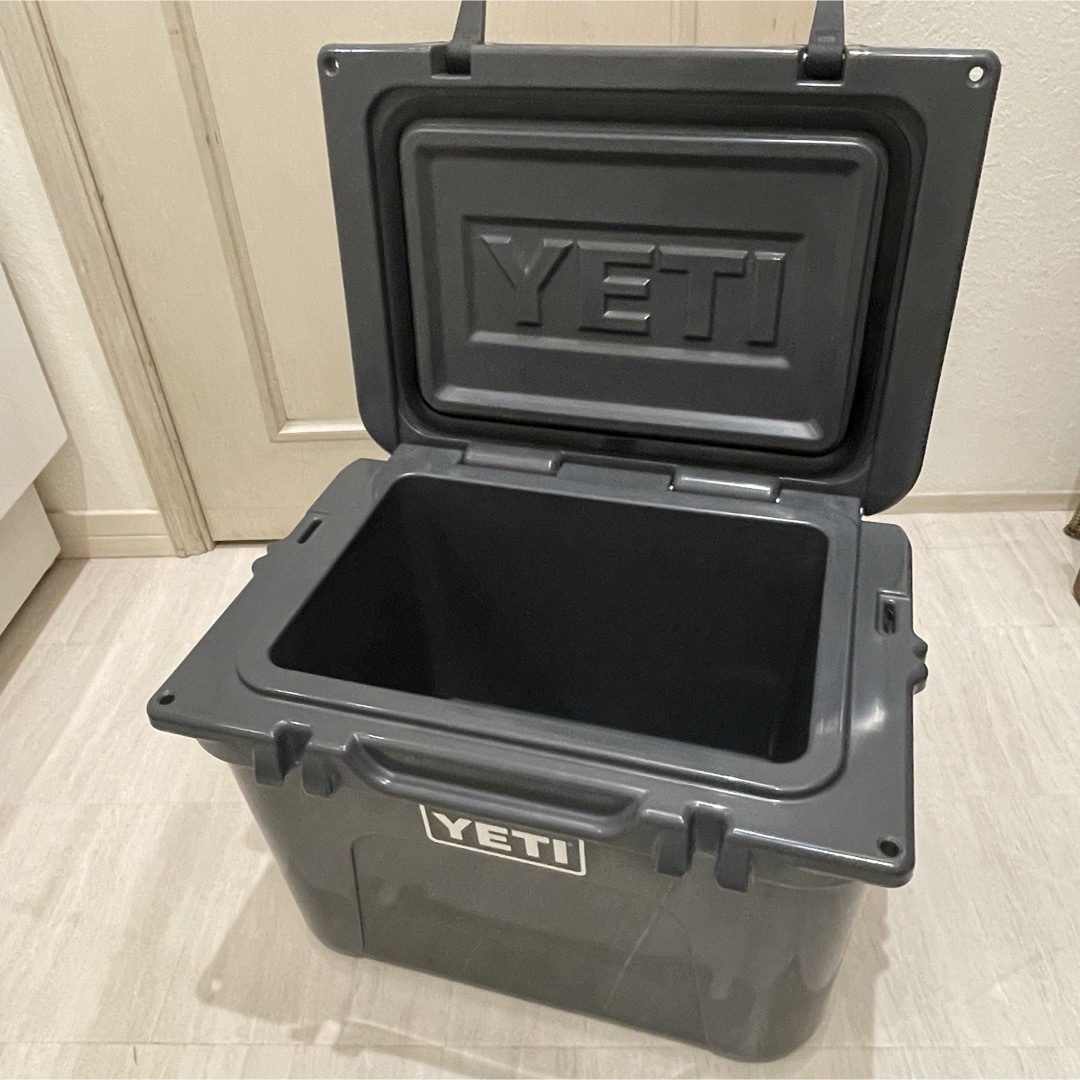 YETI - YETI Roadie 20 クーラーボックス ローディ チャコール 廃盤の 