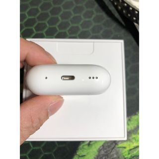 アップル(Apple)のApple AirPods  Pro 第2世代　充電ケースlightning充電(ヘッドフォン/イヤフォン)