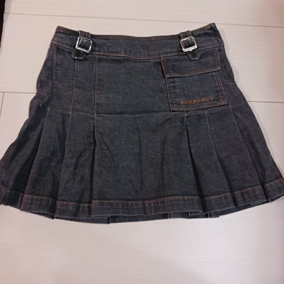 BURBERRY(バーバリー)のBURBERRY　スカート　120 キッズ/ベビー/マタニティのキッズ服女の子用(90cm~)(スカート)の商品写真