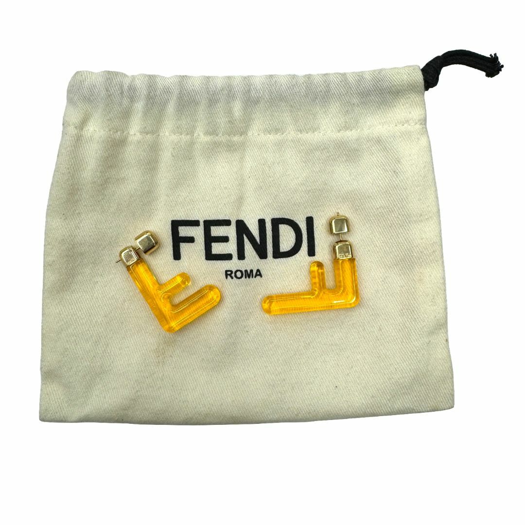 FENDI(フェンディ)のフェンディ FENDI ピアス FFモチーフ FFロゴ ロゴ ゴールド レディース アクセサリー 2WAY おしゃれ メタル レディースのアクセサリー(ピアス)の商品写真