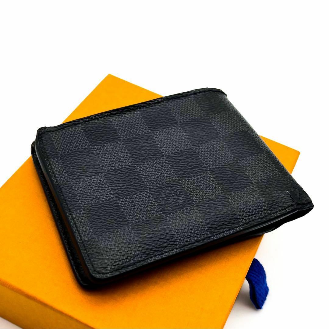 LOUIS VUITTON(ルイヴィトン)のルイヴィトン　ポルトフォイユミュルティプル　ダミエグラフィット　折り財布　黒 メンズのファッション小物(折り財布)の商品写真