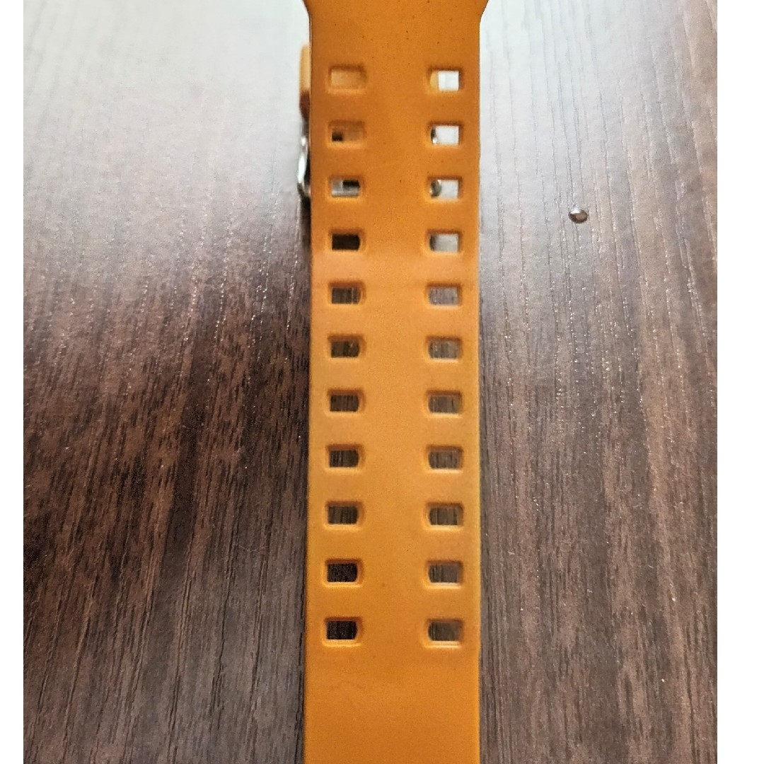 CASIO(カシオ)の中古　CASIO　Gショック イエロー メンズの時計(腕時計(デジタル))の商品写真