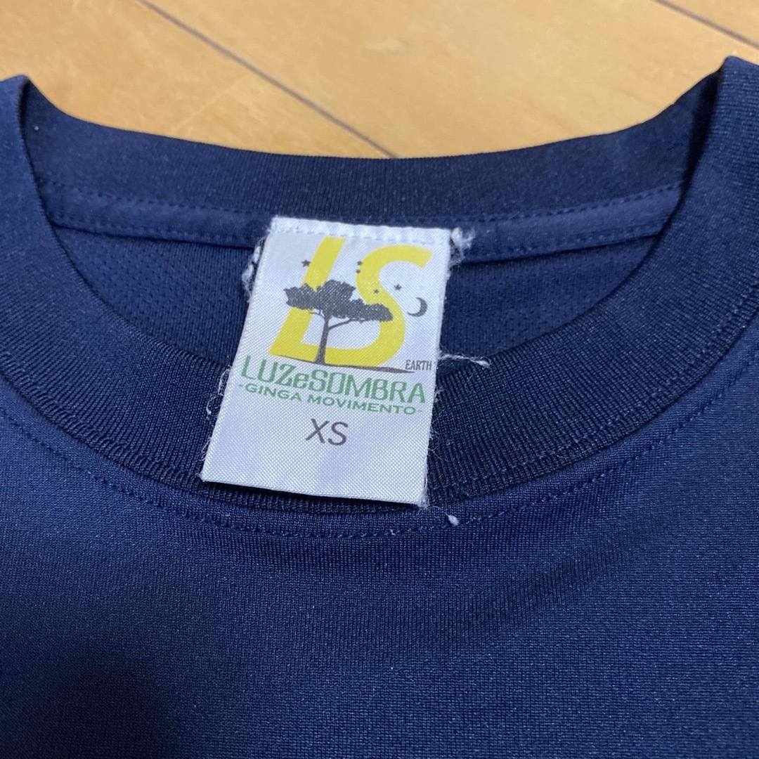 LUZ(ルース)のルースイソンブラ  Tシャツ　XSサイズ スポーツ/アウトドアのサッカー/フットサル(ウェア)の商品写真