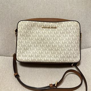 マイケルコース(Michael Kors)のMICHAEL KORS シグネチャー　バニラ　ショルダーバッグ(ショルダーバッグ)