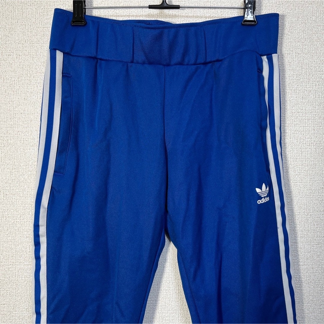 Originals（adidas）(オリジナルス)の【アディダス】ジャージパンツトラックパンツ　ヨーロッパ　ブルー白トレフォイル１R メンズのトップス(ジャージ)の商品写真