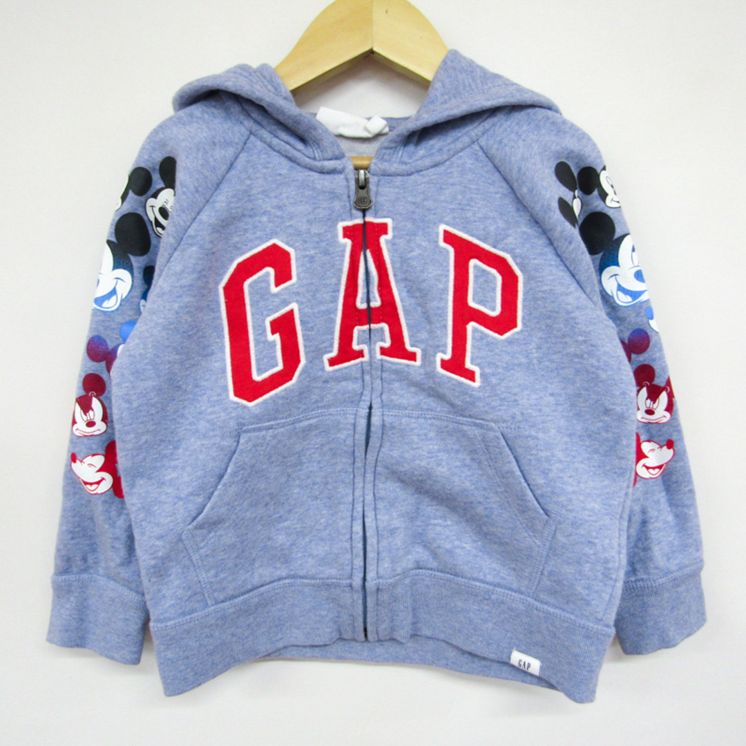 GAP(ギャップ)のギャップ ジップアップパーカー スウェット スエット ミッキーマウス キッズ 男の子用 100サイズ ブルー GAP キッズ/ベビー/マタニティのキッズ服女の子用(90cm~)(Tシャツ/カットソー)の商品写真