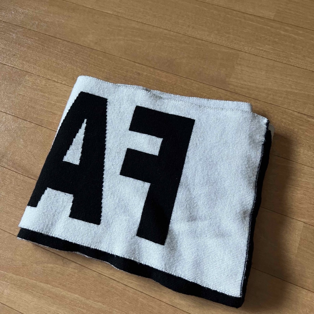 JEREMY SCOTT(ジェレミースコット)のJeremy Scott マフラー　黒×白　ウール100 メンズのファッション小物(マフラー)の商品写真