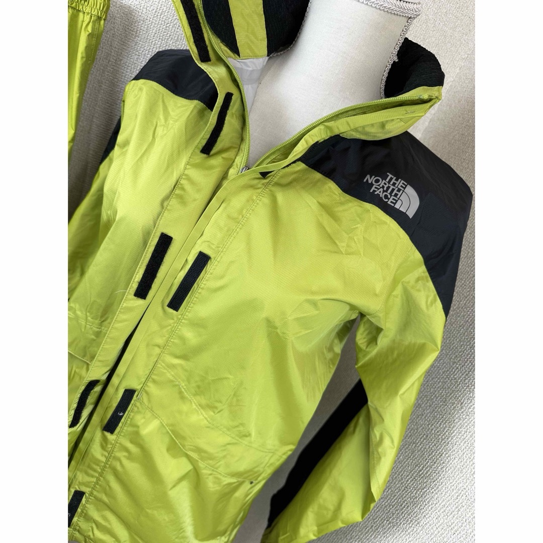 THE NORTH FACE(ザノースフェイス)の美品☆ THE NORTH FACE ナイロンジャケット/パンツ S レディースのジャケット/アウター(ナイロンジャケット)の商品写真