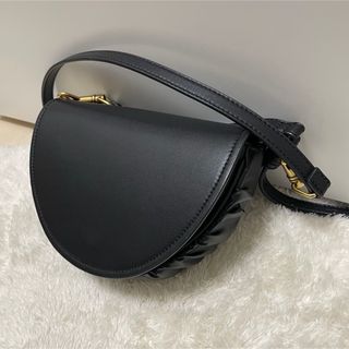 Charles and Keith - ショルダーバッグ