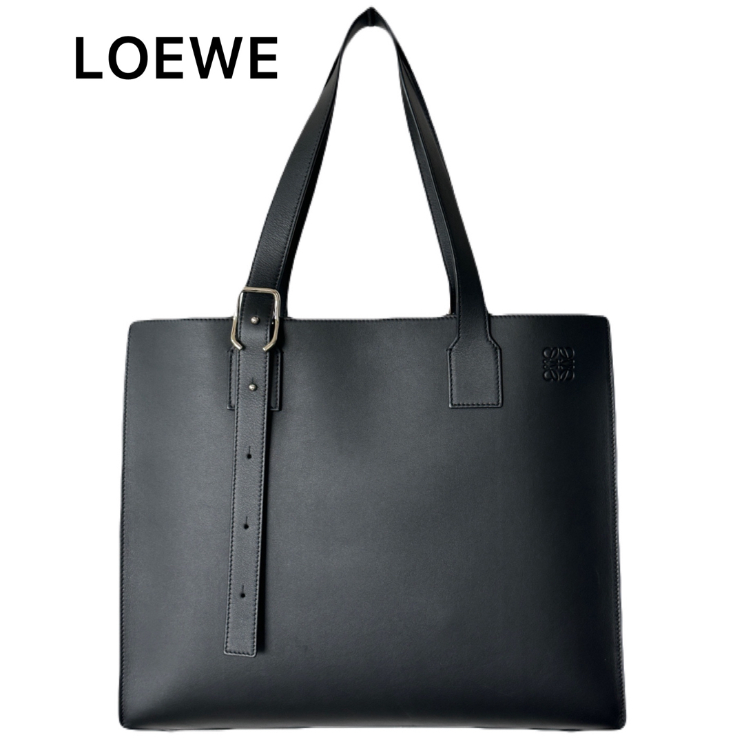 LOEWE(ロエベ)のLOEWEロエベ　バックルホリゾンタルトート（クラシックカーフ）ブラック メンズのバッグ(トートバッグ)の商品写真