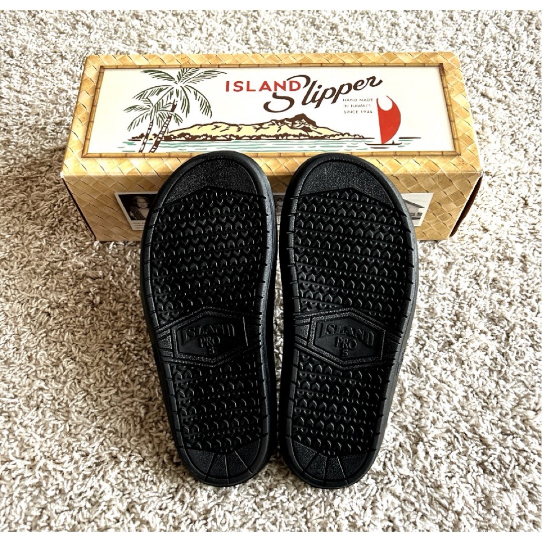 ISLAND SLIPPER(アイランドスリッパ)のアイランドスリッパ 5 オールブラック メンズの靴/シューズ(サンダル)の商品写真