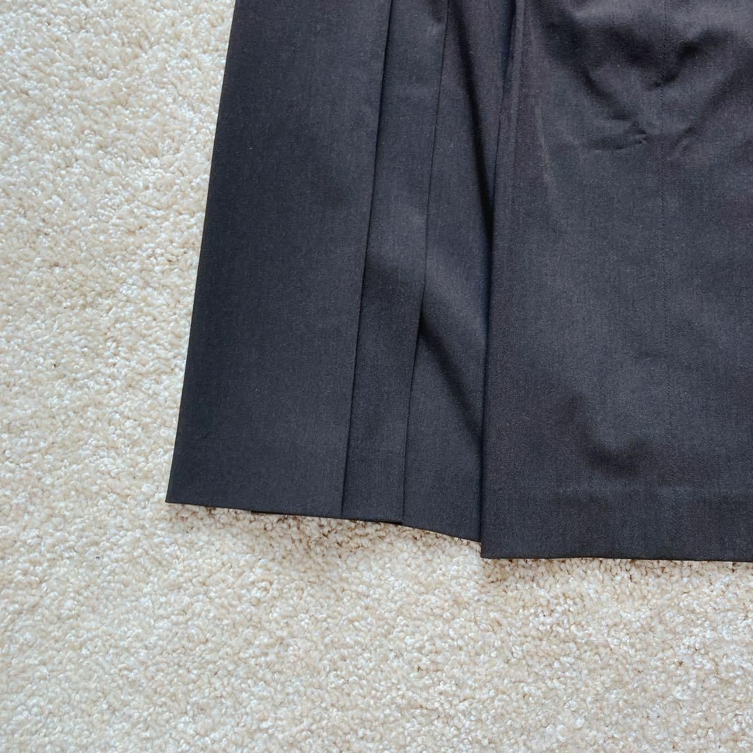 UNIQLO(ユニクロ)のUNIQLO ユニクロ サイド プリーツ ナロー スカート ダークブラウン S レディースのスカート(ロングスカート)の商品写真