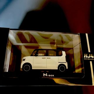 ホビージャパン(HobbyJAPAN)の送料込み1/43 ホンダ N-BOX CUSTOM (ミニカー)