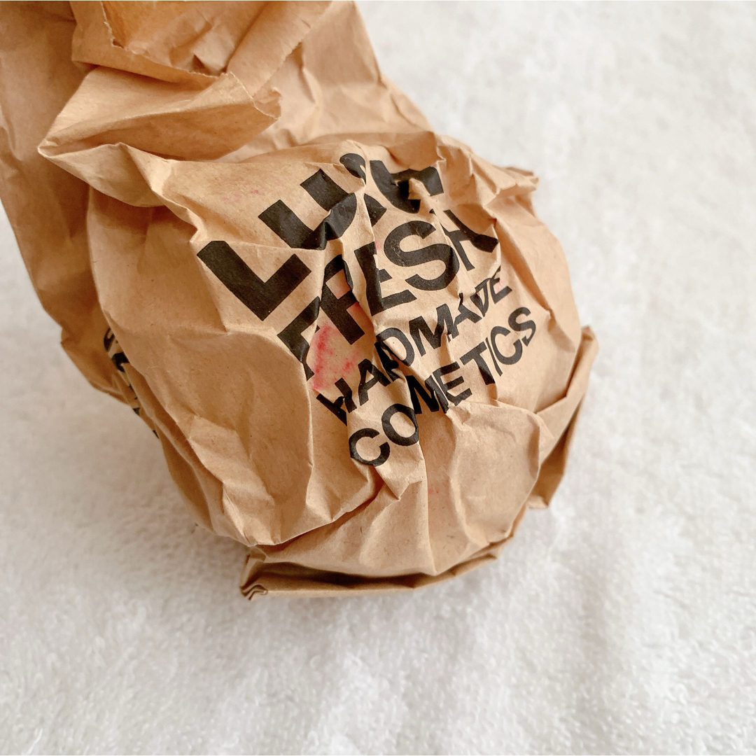 LUSH(ラッシュ)の【未使用】LUSH ラッシュ　入浴剤　セクシーダイナマイト　愛の爆弾　プレゼント コスメ/美容のボディケア(入浴剤/バスソルト)の商品写真