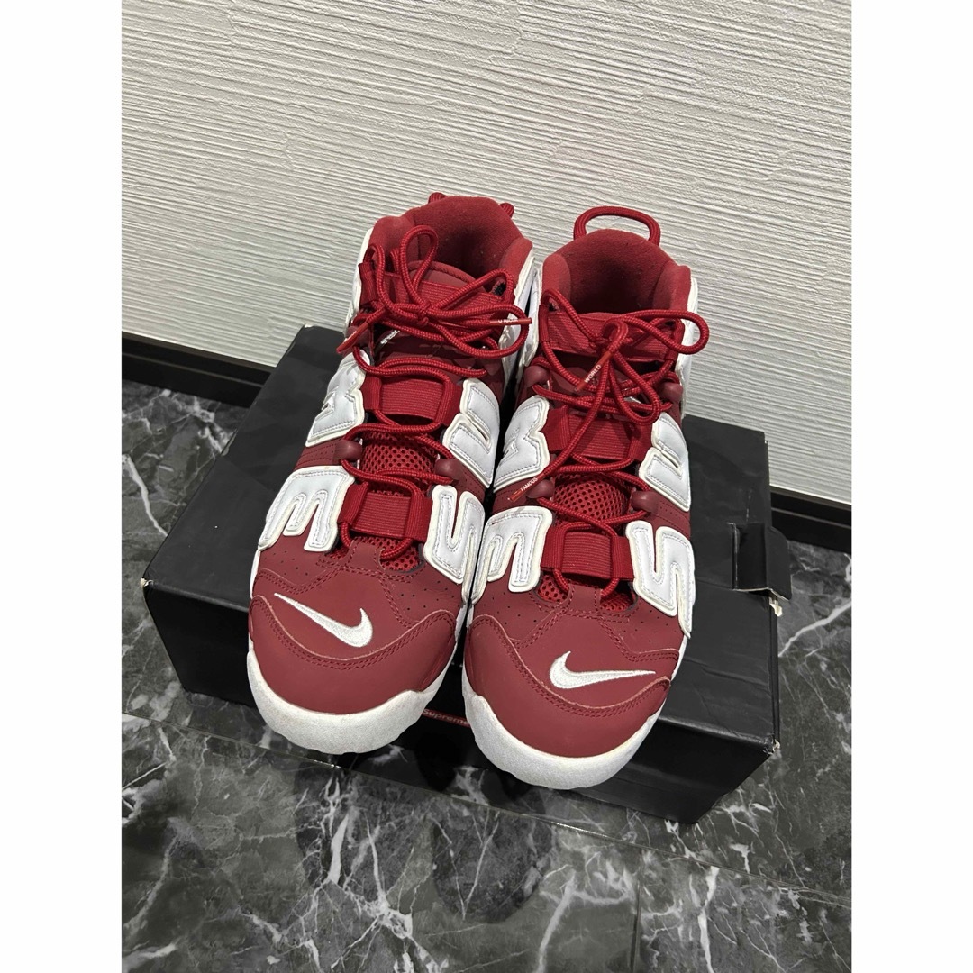 Supreme(シュプリーム)のAIR MORE UPTEMPOSUPREMEVARSITY RED/WHITE メンズの靴/シューズ(スニーカー)の商品写真