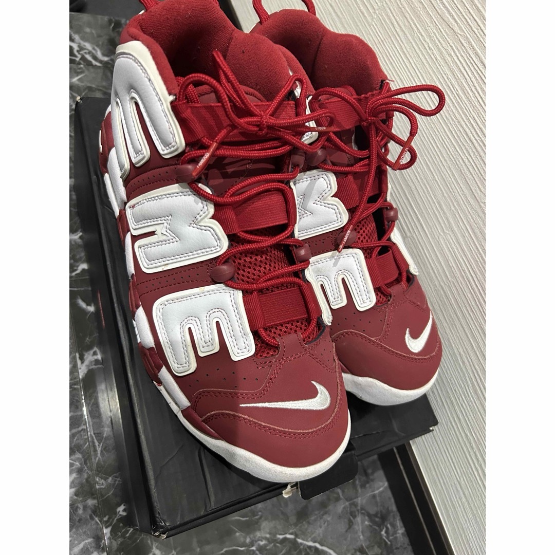 Supreme(シュプリーム)のAIR MORE UPTEMPOSUPREMEVARSITY RED/WHITE メンズの靴/シューズ(スニーカー)の商品写真