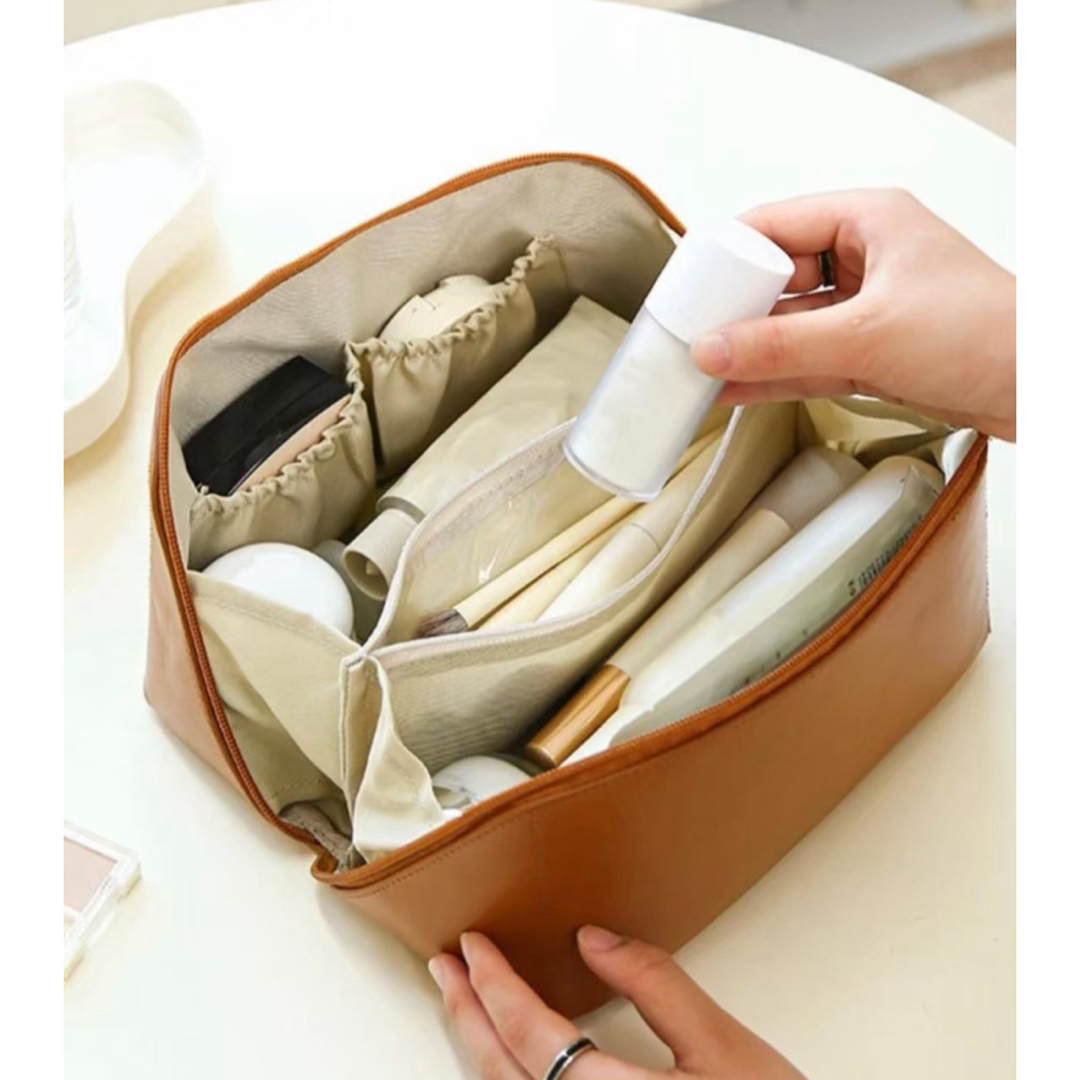 メイクポーチ　化粧ポーチ　収納　大容量　ポーチ　メイク　持ち運び　高品質 レディースのファッション小物(ポーチ)の商品写真