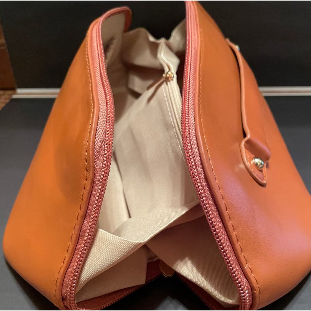 メイクポーチ　化粧ポーチ　収納　大容量　ポーチ　メイク　持ち運び　高品質 レディースのファッション小物(ポーチ)の商品写真