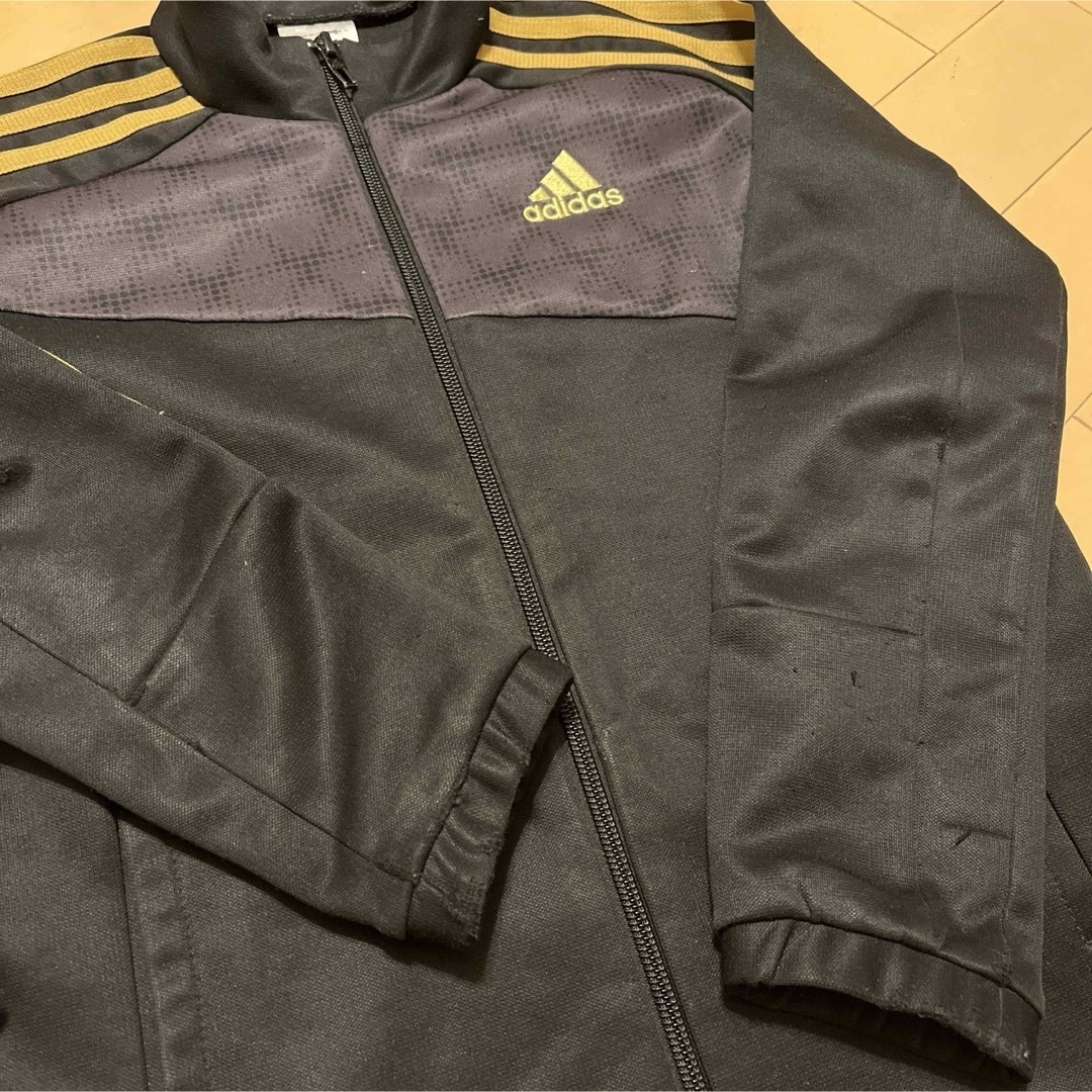 adidas(アディダス)のアディダス　セット　ジャージ キッズ/ベビー/マタニティのキッズ服男の子用(90cm~)(その他)の商品写真