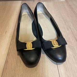 サルヴァトーレフェラガモ(Salvatore Ferragamo)のフェラガモ　パンプス(ハイヒール/パンプス)