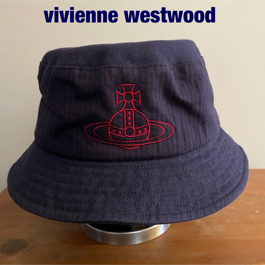 Vivienne Westwood(ヴィヴィアンウエストウッド)のVivienne Westwood MAN ロゴ　バケットハット メンズの帽子(ハット)の商品写真